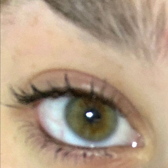 Meet your Posher, Priscila - Picture 1 of 1